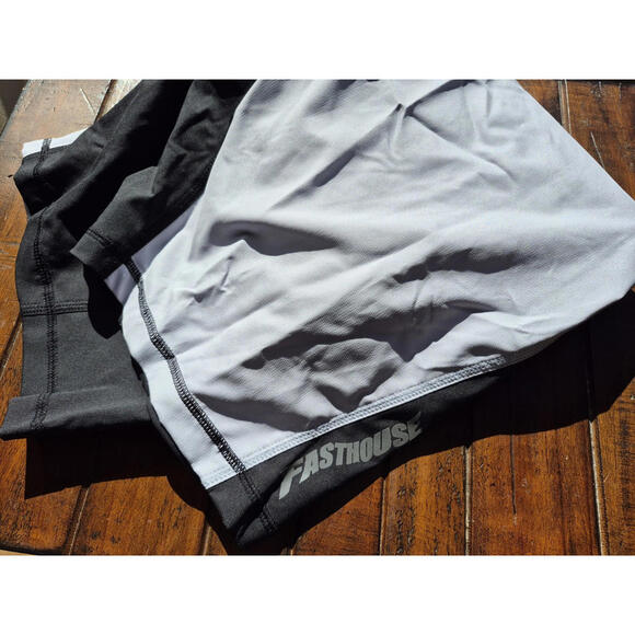 Fasthouse Crossline 2.0 Mountain Bike Shorts Silver Black Size 38 New $100 MSRP - Picture 6 of 9